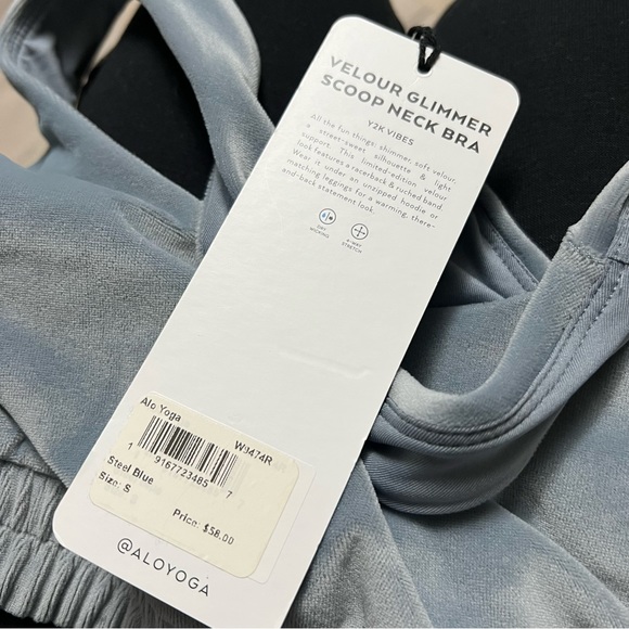 ALO Velour glimmer scoop neck bra - Picture 9 of 9